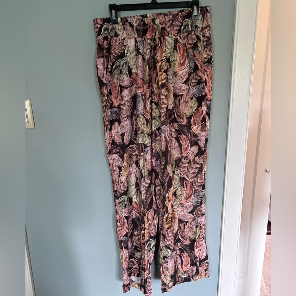 Nor Denmark pull on pants.